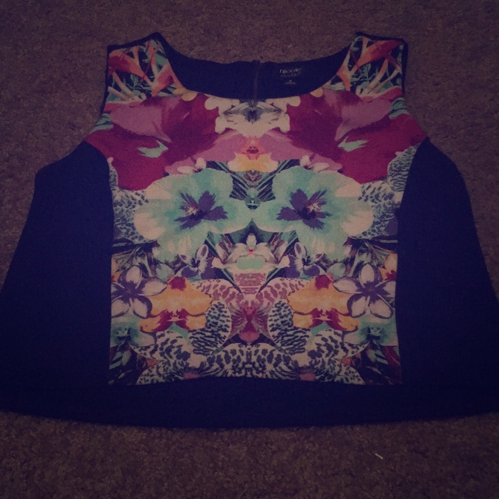 Tank top blouse back zipper.